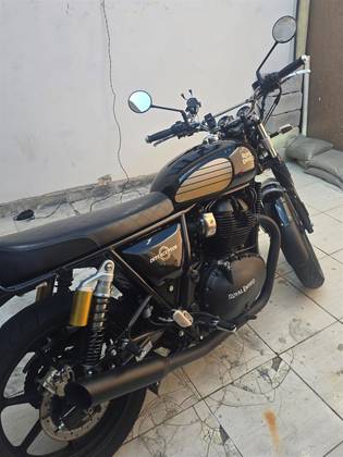 ROYAL ENFIELD INTERCEPTOR ROYAL ENFIELD INTERCEPTOR